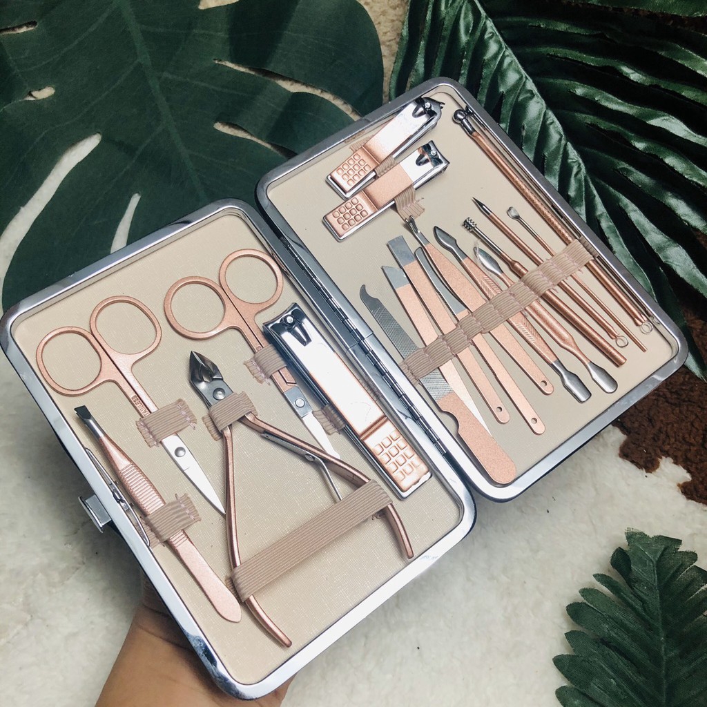 Bộ Dụng Cụ Bấm Móng Tay 18 món (Dụng cụ cắt móng, làm móng, ráy tai, mụn tiện dụng) - Ảnh 7