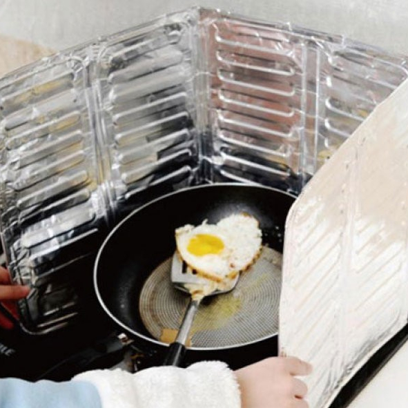 VÁCH NGĂN CHỐNG VĂNG DẦU MỠ