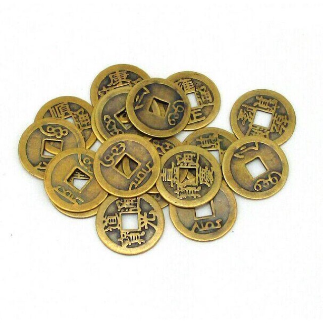 ĐỒNG XU tài lộc may mắn theo phong thủy trang trí